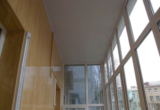 Обшивка  балкона, отделка лоджии в Киеве